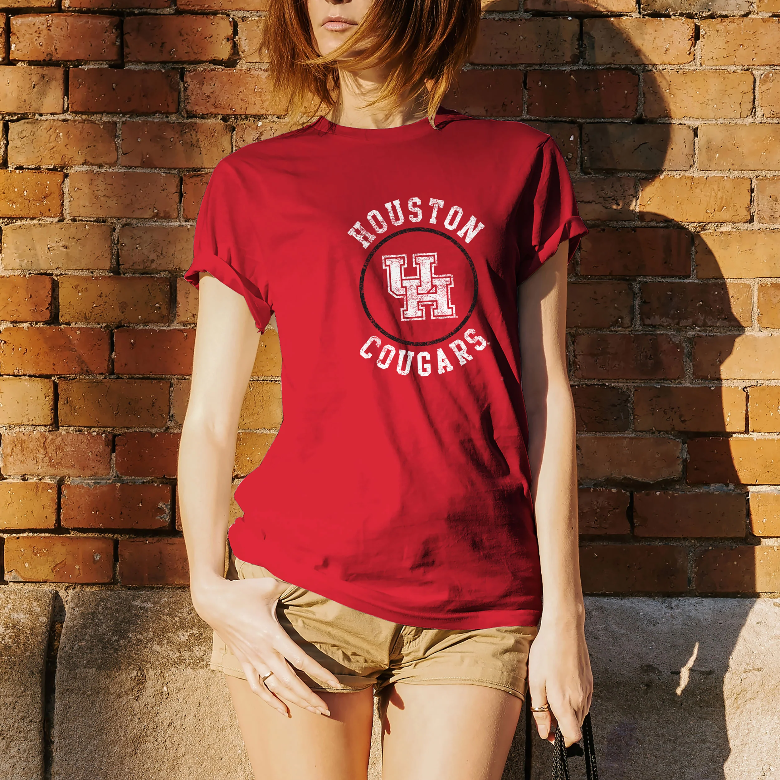 University of Houston Cougars Distressed Circle Logo Basic Cotton Short Sleeve T Shirt - Red - Image 5